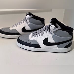 Nike Men’s Court Vision Mid Sneaker men’s size 10